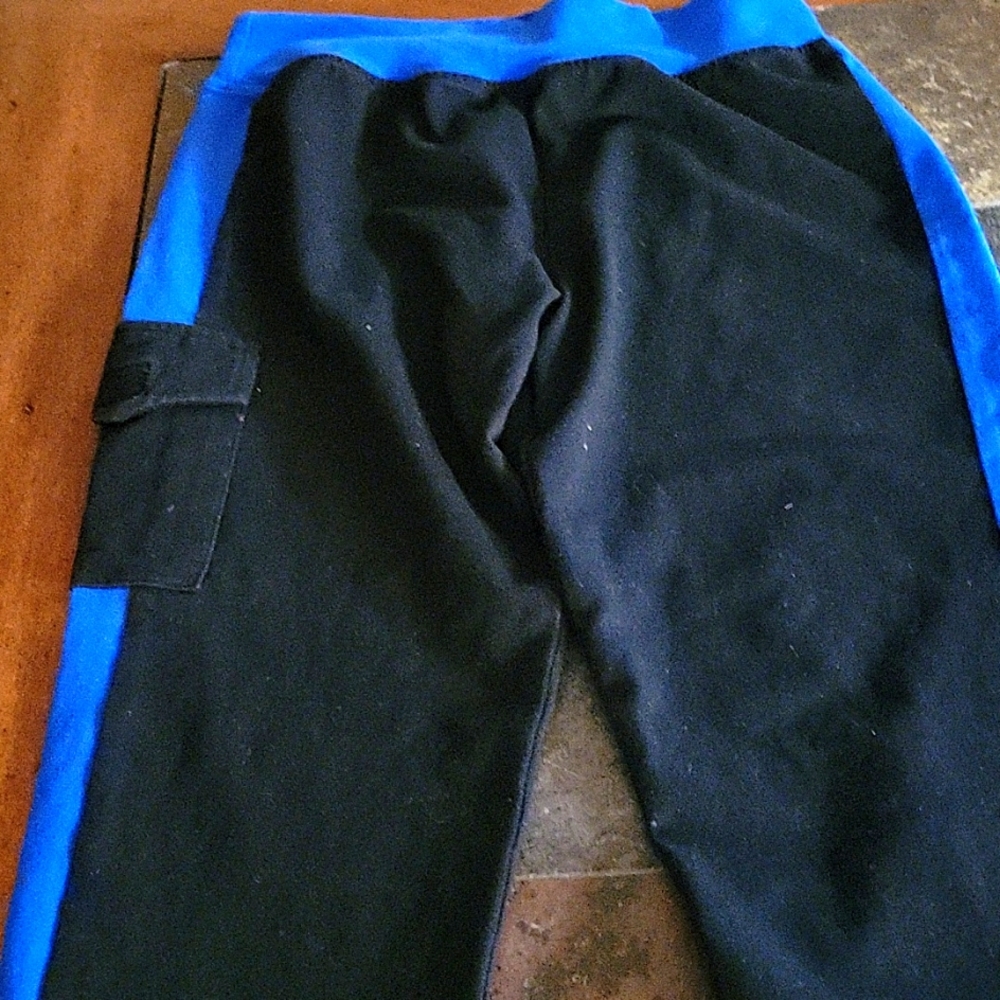 I Love Sia (brand) workout Capri size small